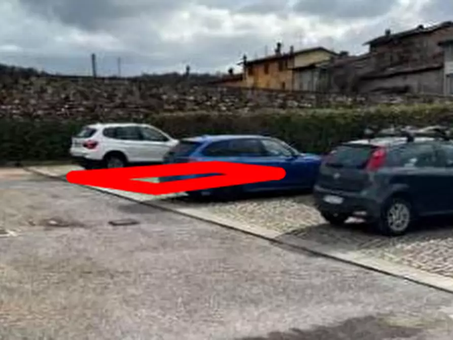 Immagine 1 di Posto auto in vendita  in Via San Carlo a Muscoline