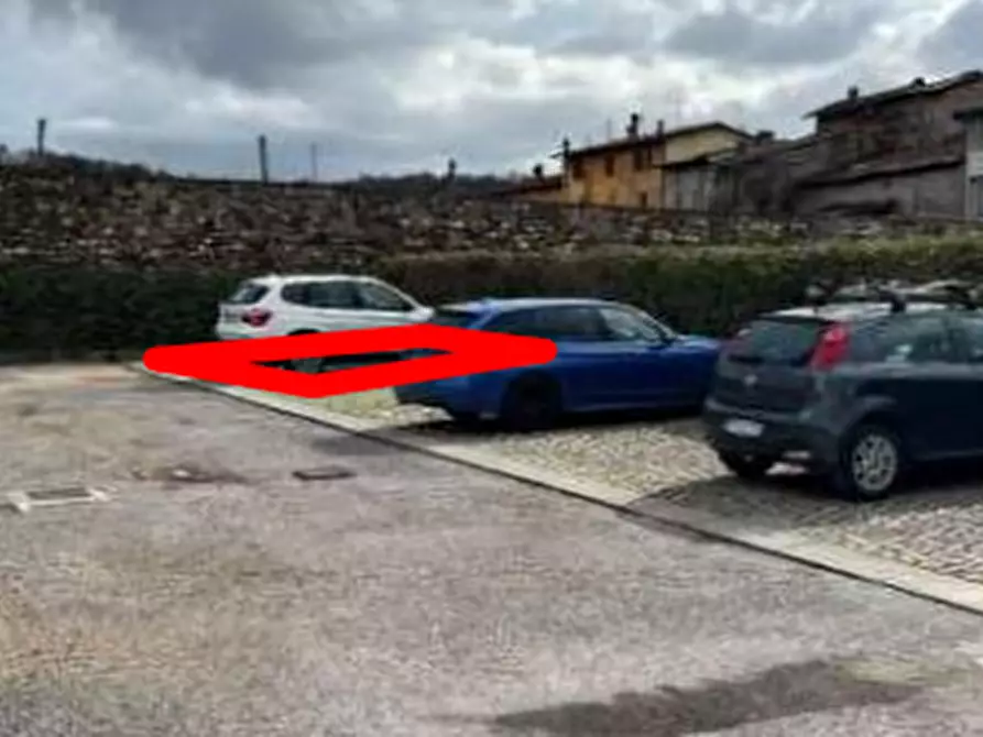 Immagine 1 di Posto auto in vendita  in Via San Carlo a Muscoline