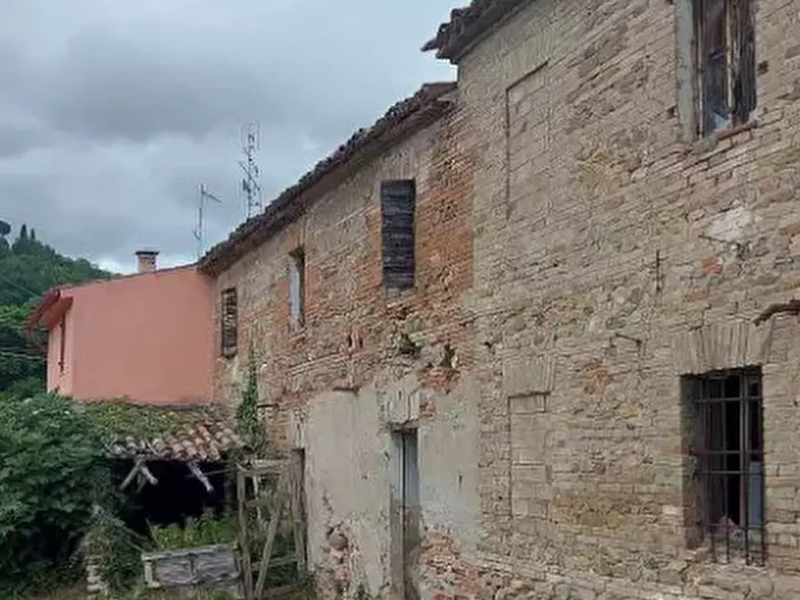 Immagine 1 di Casa indipendente in vendita  in Via Risaia a Montelabbate