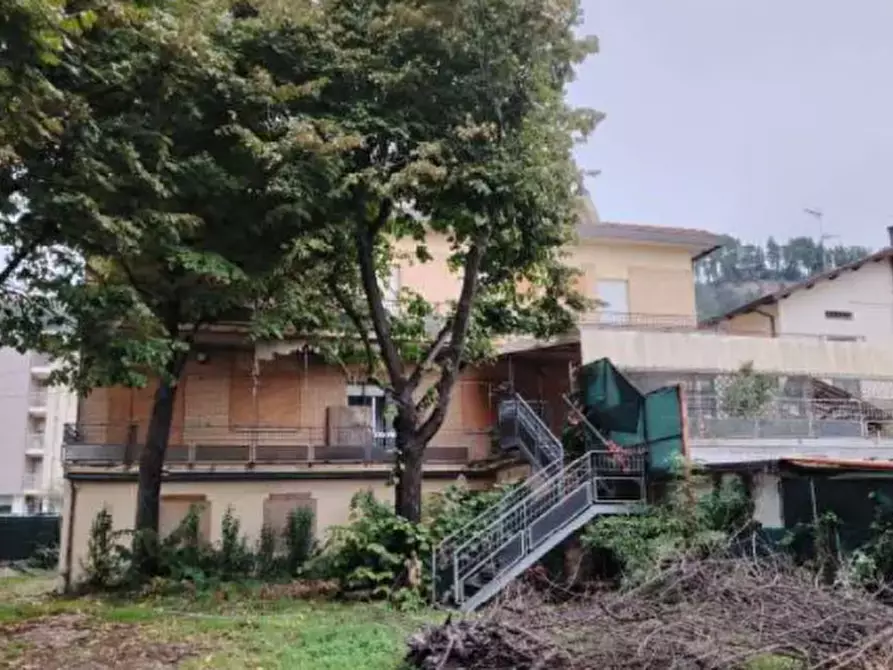 Immagine 2 di Hotel in vendita  in Viale Roma  a Vallefoglia