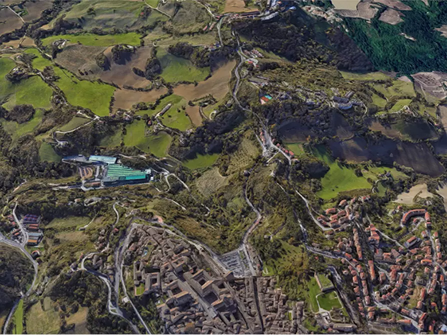 Immagine 7 di Negozio in vendita  in Via Nazionale a Urbino