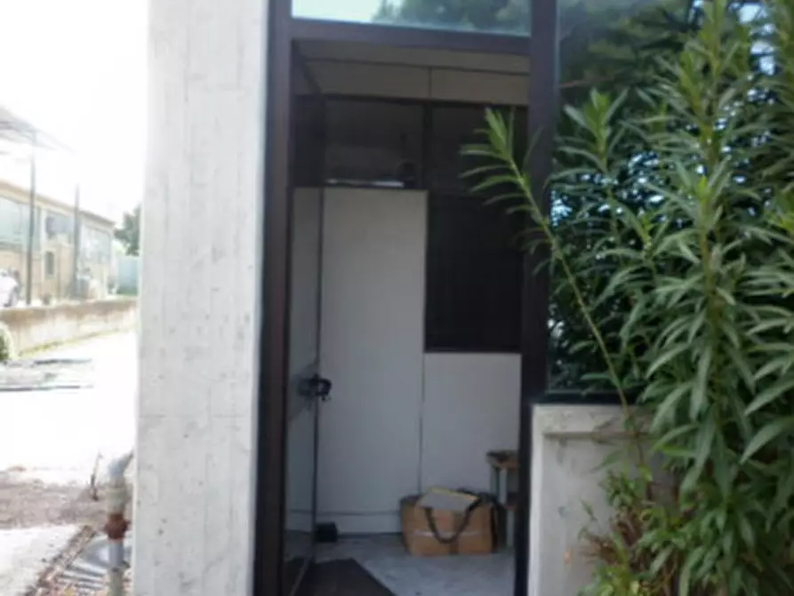 Immagine 1 di Capannone industriale in vendita  in Via Brigata Garibaldi a Pesaro