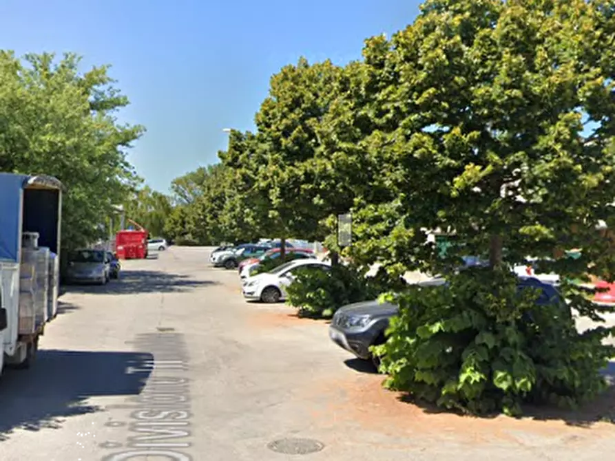 Immagine 5 di Capannone industriale in vendita  in Via Brigata Garibaldi a Pesaro