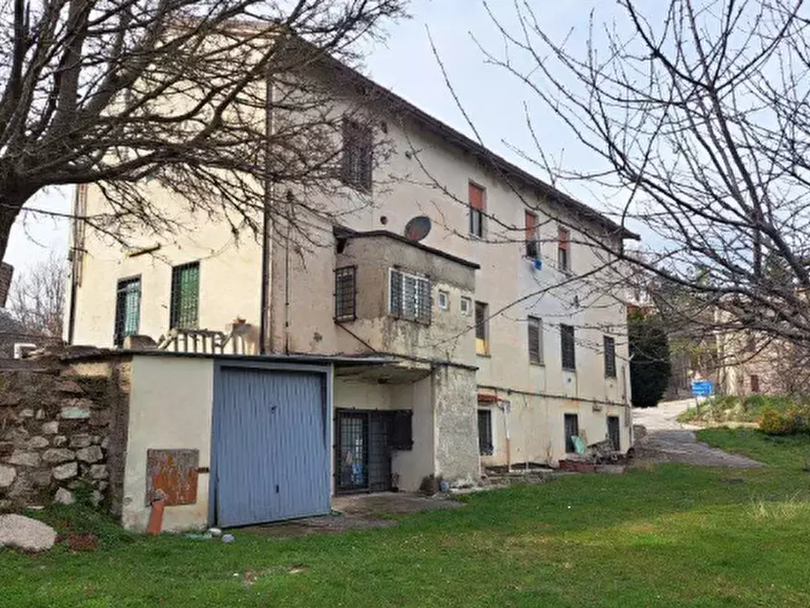 Immagine 7 di Stabile in vendita  in Via Monte Catria  a Frontone