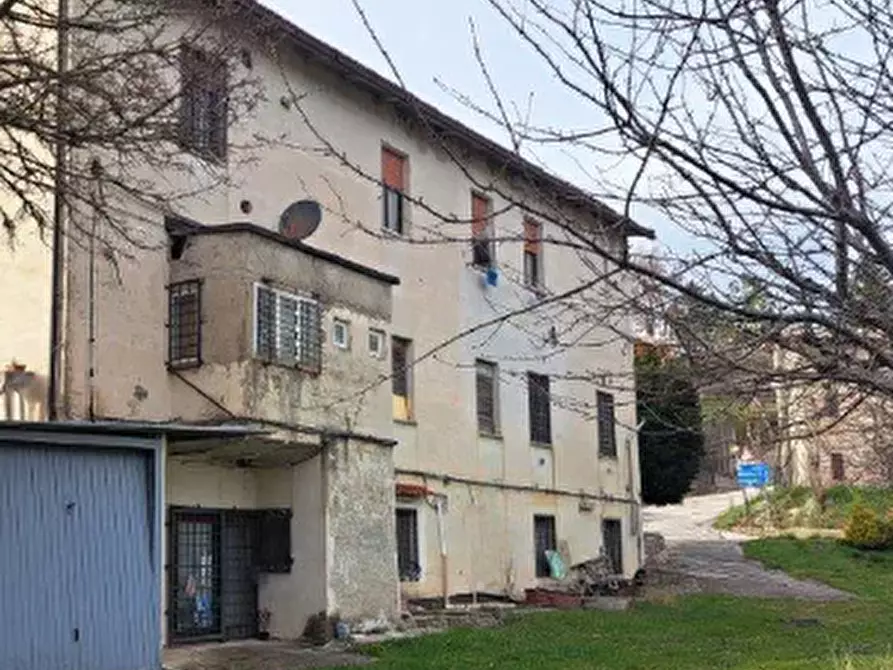 Immagine 8 di Stabile in vendita  in Via Monte Catria  a Frontone