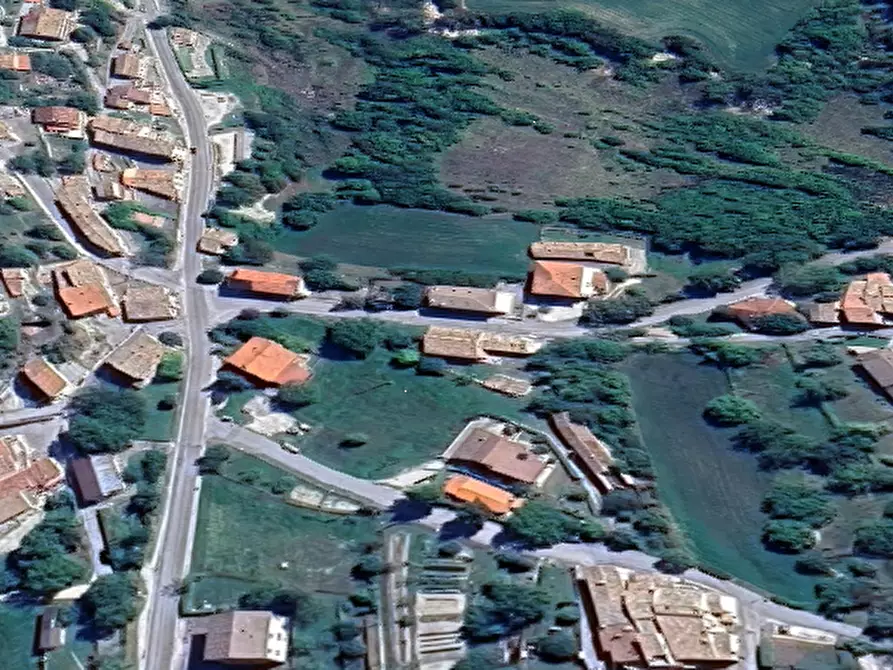 Immagine 23 di Stabile in vendita  in Via Monte Catria  a Frontone