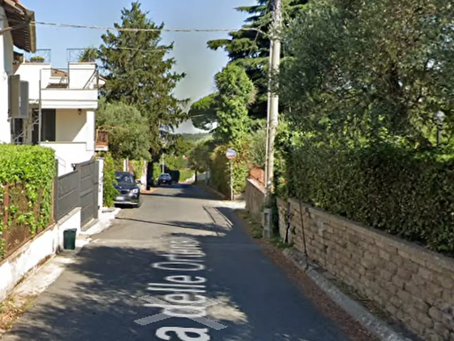 Immagine 6 di Villa in vendita  in Via delle Ortensie a Rocca Di Papa