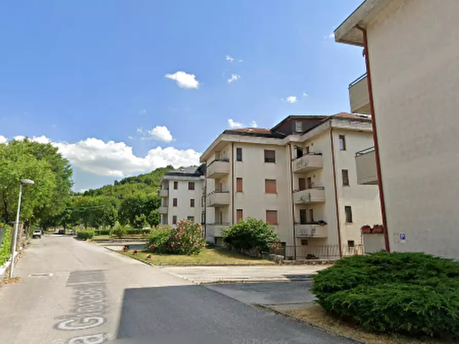 Immagine 8 di Appartamento in vendita  in Via Papa Giovanni a Frontone