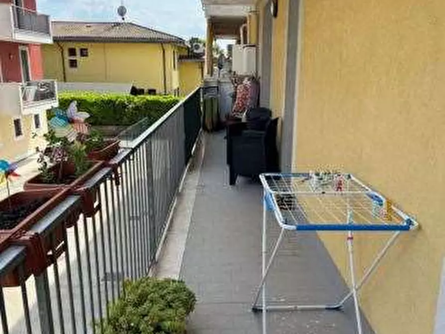 Immagine 9 di Appartamento in vendita  in Via Gran Sasso a Castel Goffredo