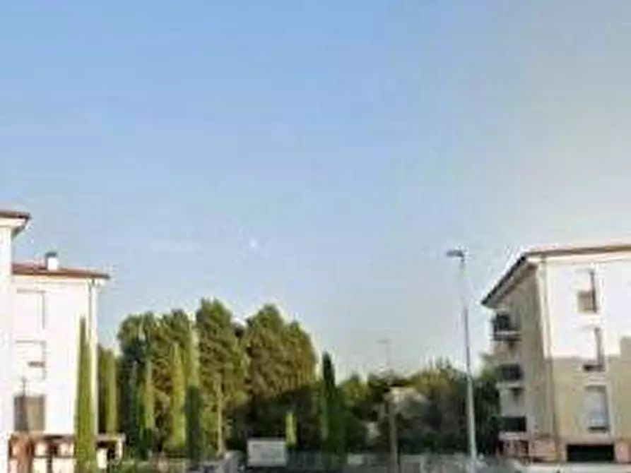 Immagine 15 di Appartamento in vendita  in Via Gran Sasso a Castel Goffredo