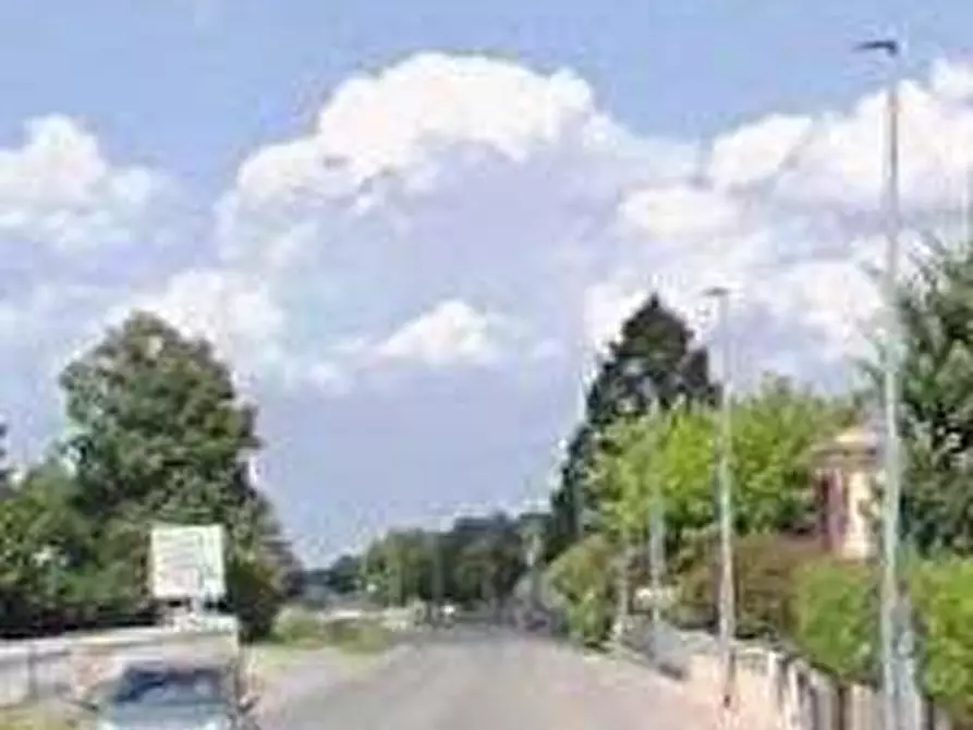 Immagine 4 di Appartamento in vendita  in Via Defedndi Semeghini a Mantova