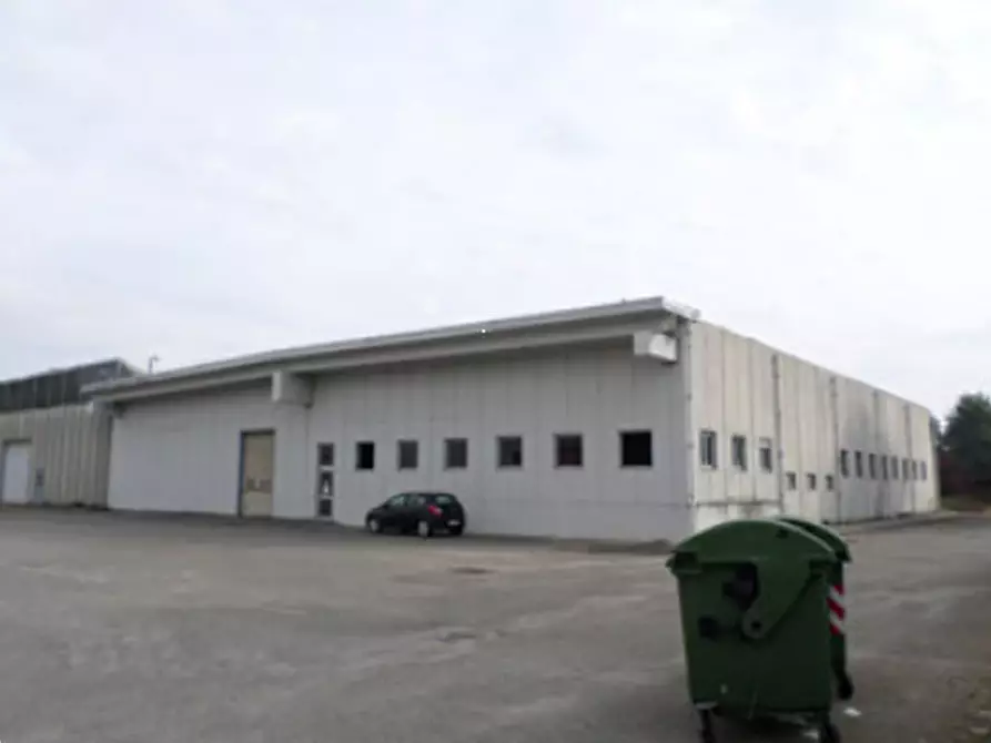 Immagine 1 di Terreno edificabile in vendita  in Via Isonzo a Lacchiarella