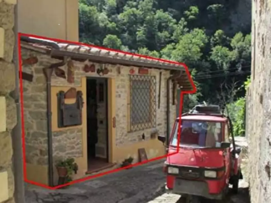 Immagine 1 di Appartamento in vendita  in Via Ettore Pinzani a Dicomano