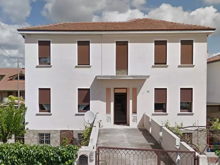 Immagine 7 di Appartamento in vendita  in Via Trieste a Ceregnano