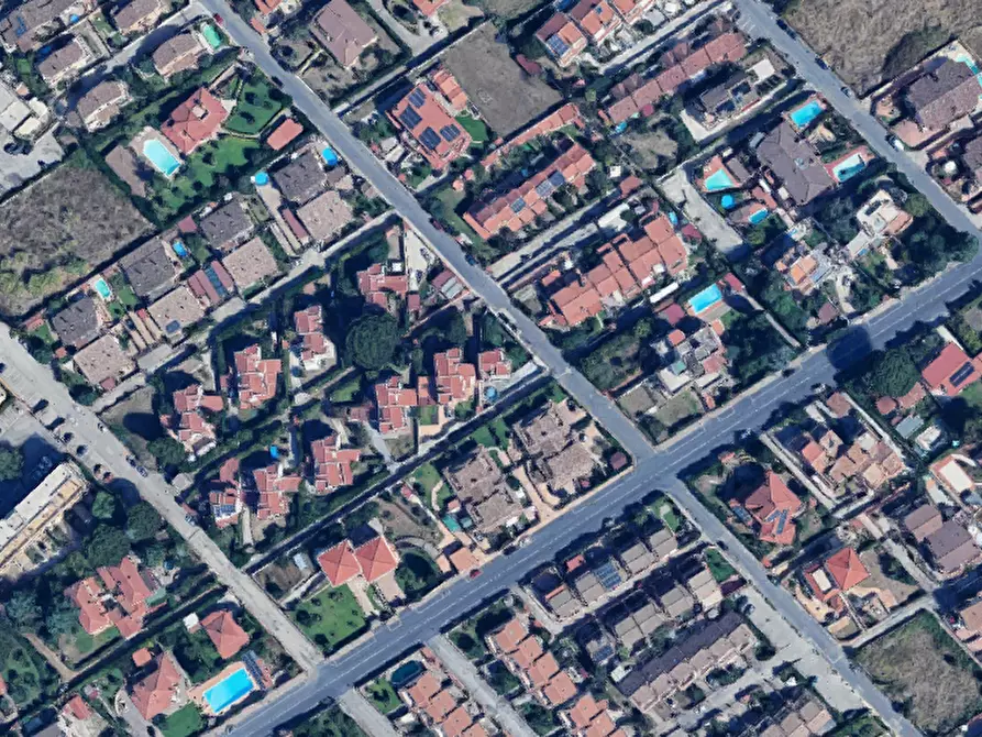 Immagine 13 di Stabile in vendita  in Via Toce a Ardea