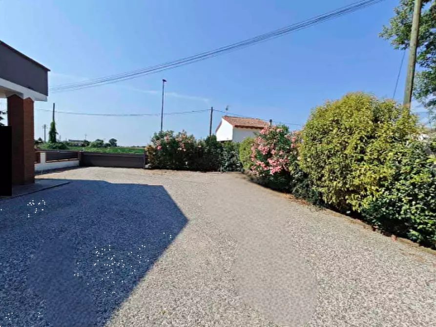 Immagine 12 di Porzione di casa in vendita  in Via Camatte a Castelmassa