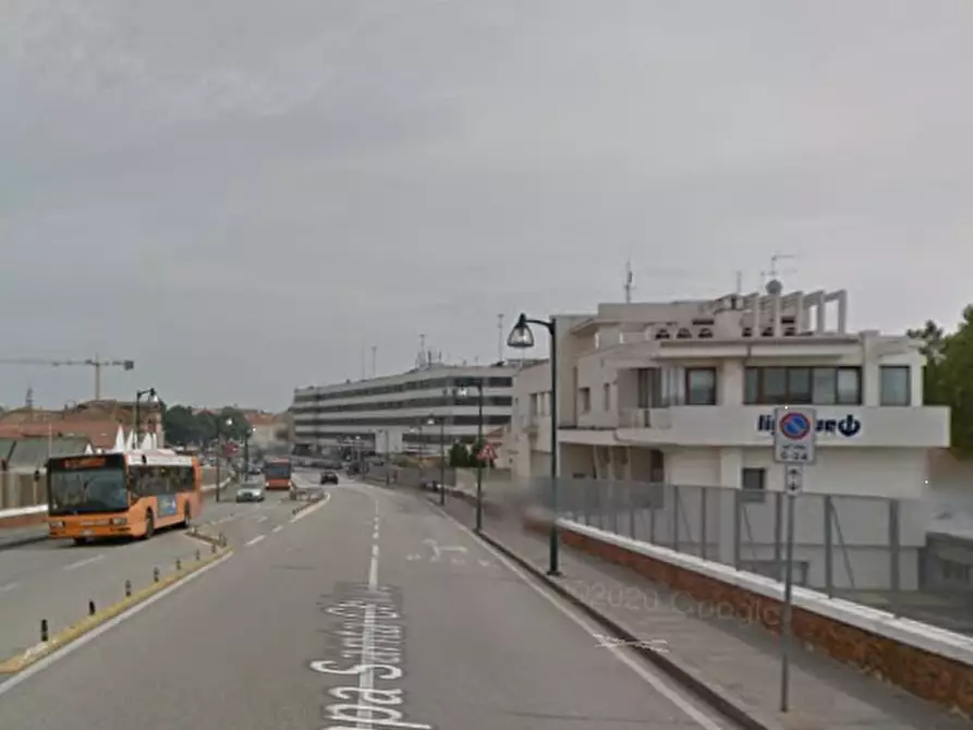 Immagine 28 di Appartamento in vendita  in Via Torino a Venezia