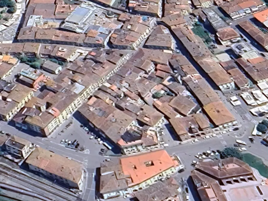 Immagine 19 di Ufficio in vendita  in Via Garibaldi  a Castelfiorentino