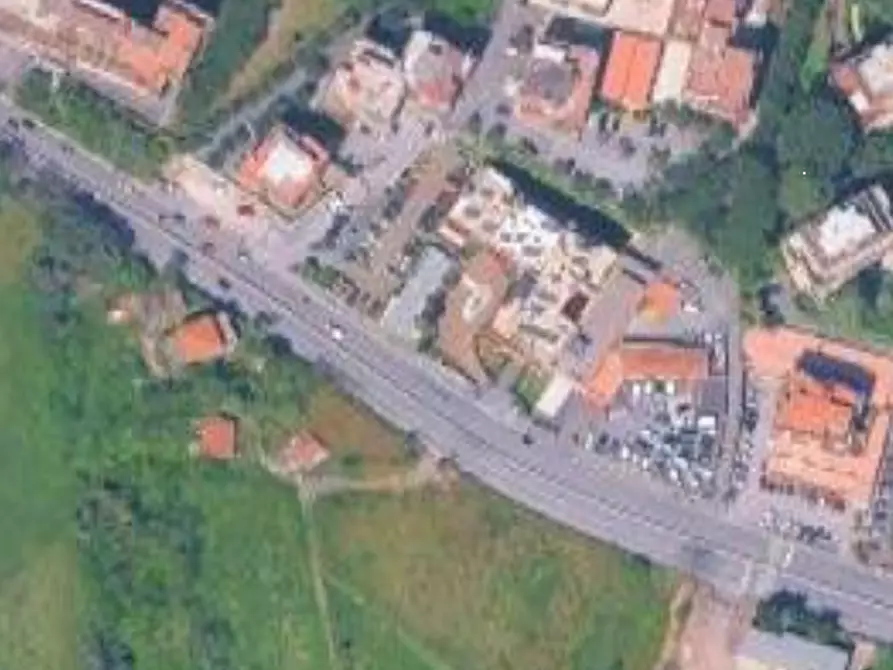 Immagine 2 di Garage in vendita  in Via Boccea a Roma