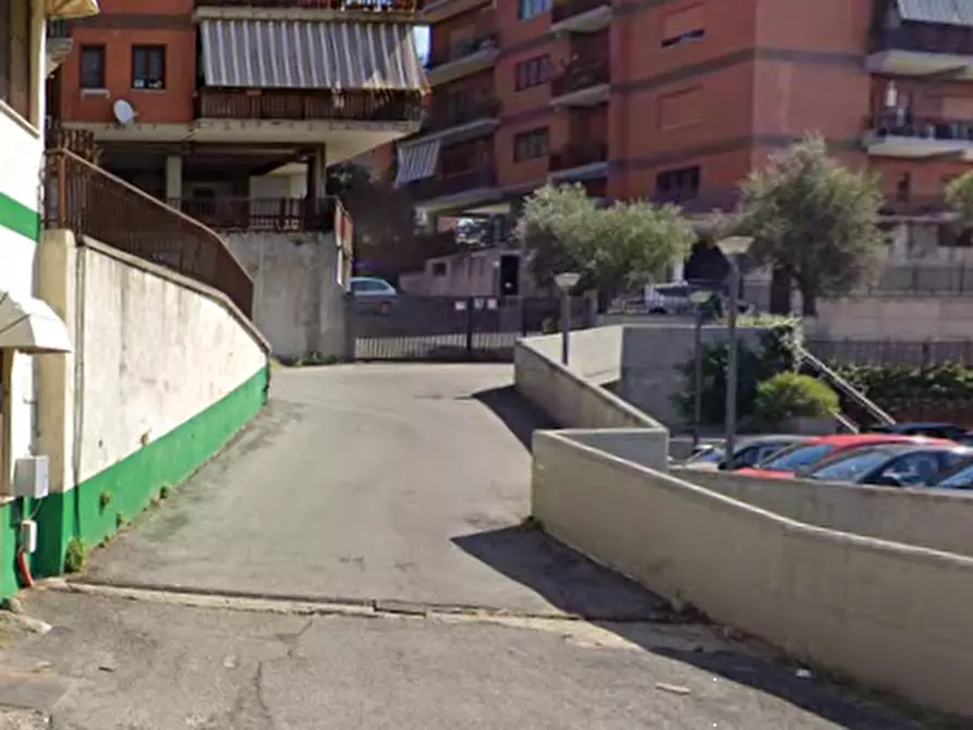 Immagine 10 di Garage in vendita  in Via Boccea a Roma