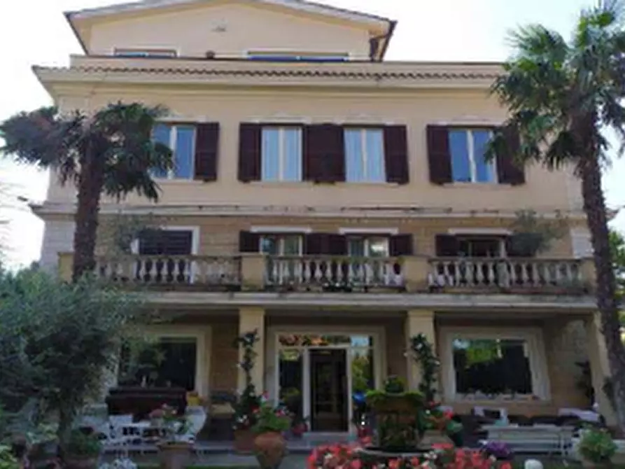 Immagine 2 di Villa in vendita  in Corso Vittoria Colonna a Marino