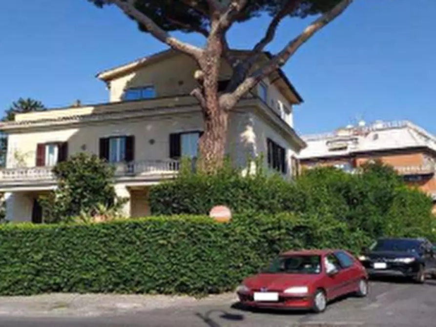 Immagine 8 di Villa in vendita  in Corso Vittoria Colonna a Marino