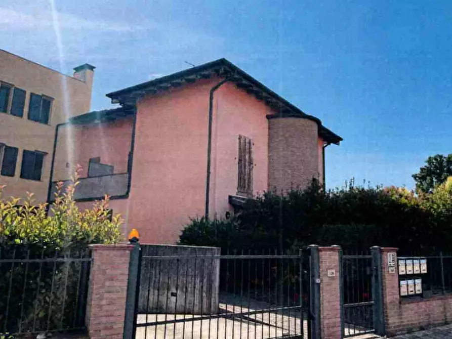 Immagine 2 di Porzione di casa in vendita  in Via Milano a San Felice Sul Panaro