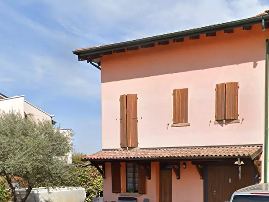 Immagine 4 di Porzione di casa in vendita  in Via Milano a San Felice Sul Panaro