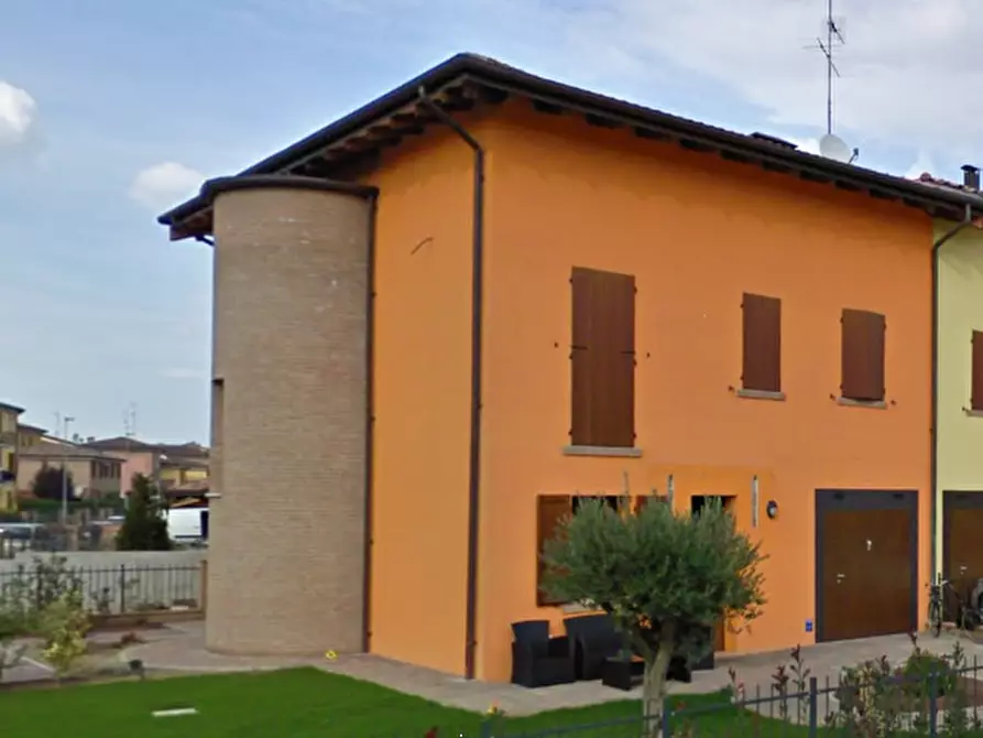 Immagine 10 di Porzione di casa in vendita  in Via Milano a San Felice Sul Panaro