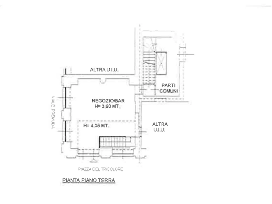 Immagine 4 di Negozio in vendita  in Piazza del Tricolore a Milano