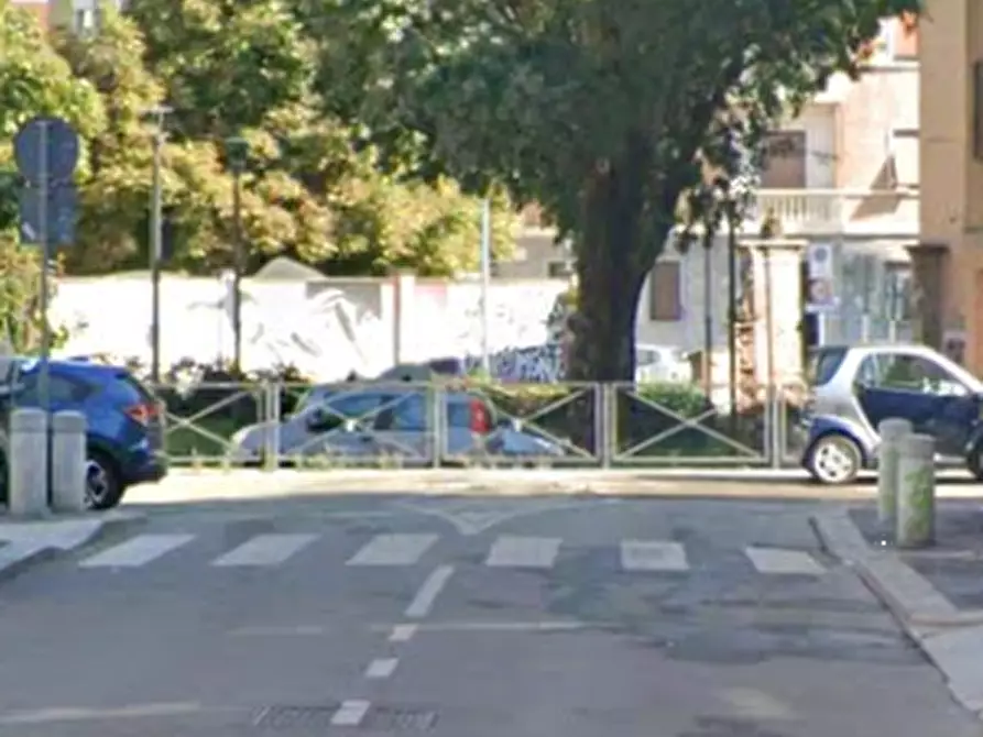 Immagine 7 di Laboratorio in vendita  in Via Emilio Gola a Milano