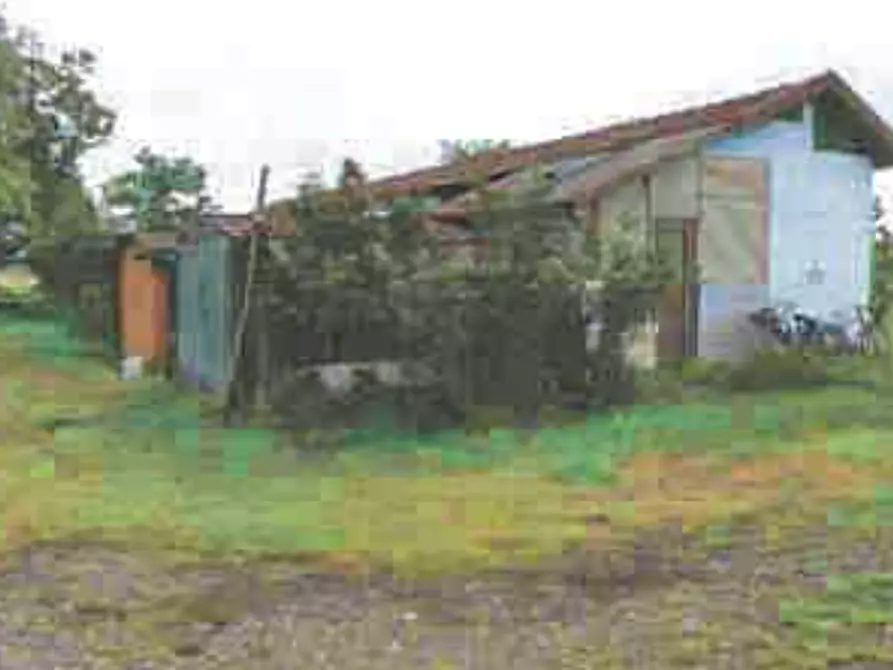 Immagine 5 di Appartamento in vendita  in Strada dei Ronchi a Vigevano