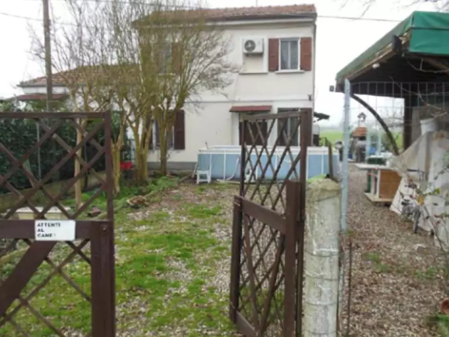 Immagine 2 di Casa indipendente in vendita  in Via Banchetta a Poggio Renatico