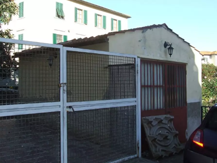 Immagine 1 di Appartamento in vendita  in Via Francesco Redi a Carmignano