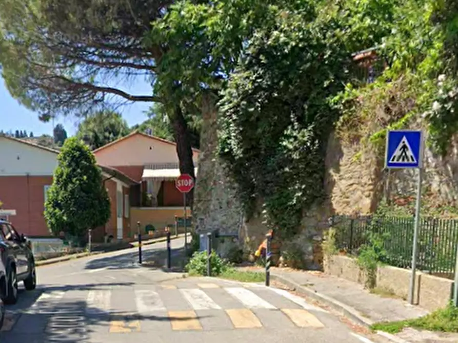 Immagine 23 di Appartamento in vendita  in Via Francesco Redi a Carmignano