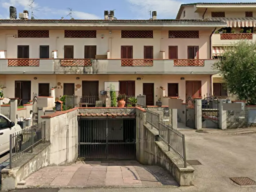 Immagine 5 di Appartamento in vendita  in Via Baco  a Serravalle Pistoiese