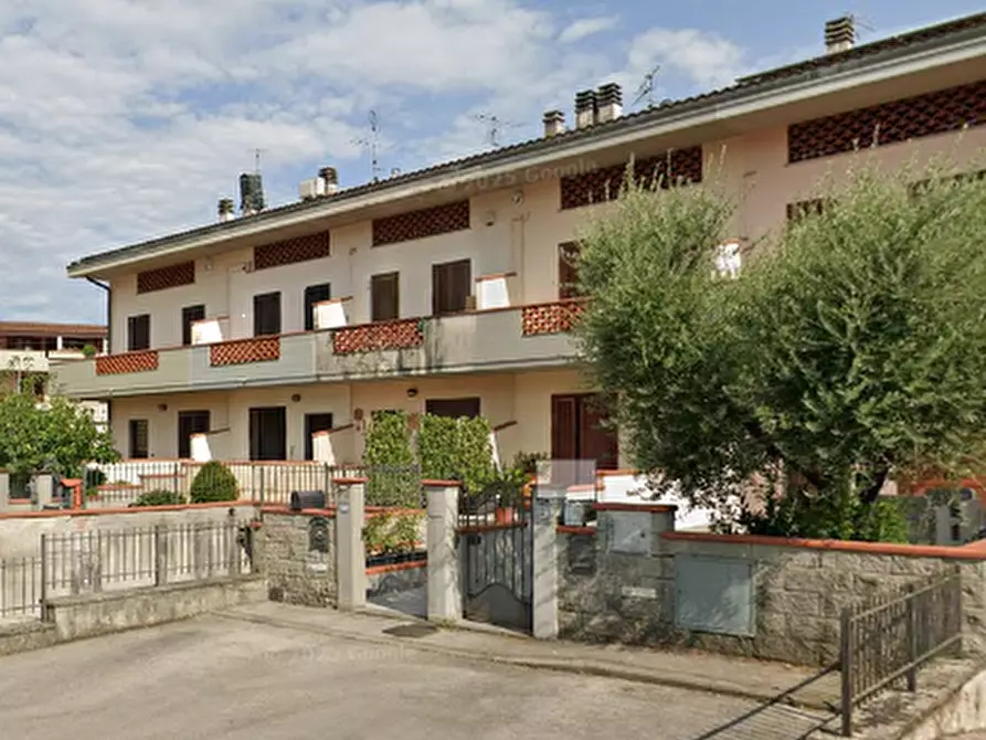 Immagine 13 di Appartamento in vendita  in Via Baco  a Serravalle Pistoiese