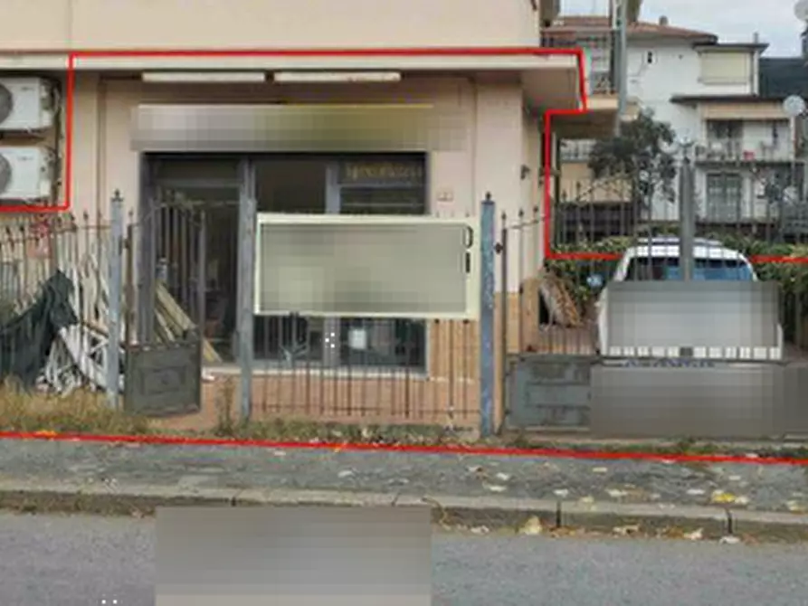 Immagine 4 di Negozio in vendita  in Via Olimpia  a Montecatini Terme