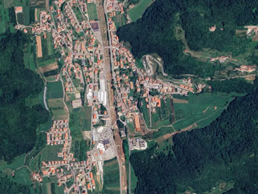 Immagine 5 di Porzione di casa in vendita  in Località Burgagnani a Badia Calavena