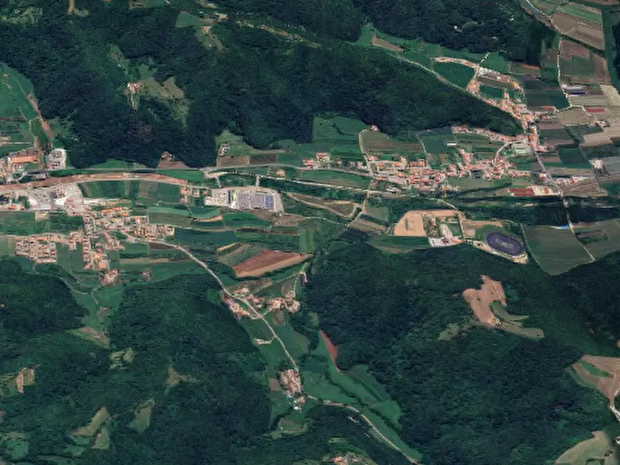 Immagine 14 di Porzione di casa in vendita  in Località Burgagnani a Badia Calavena