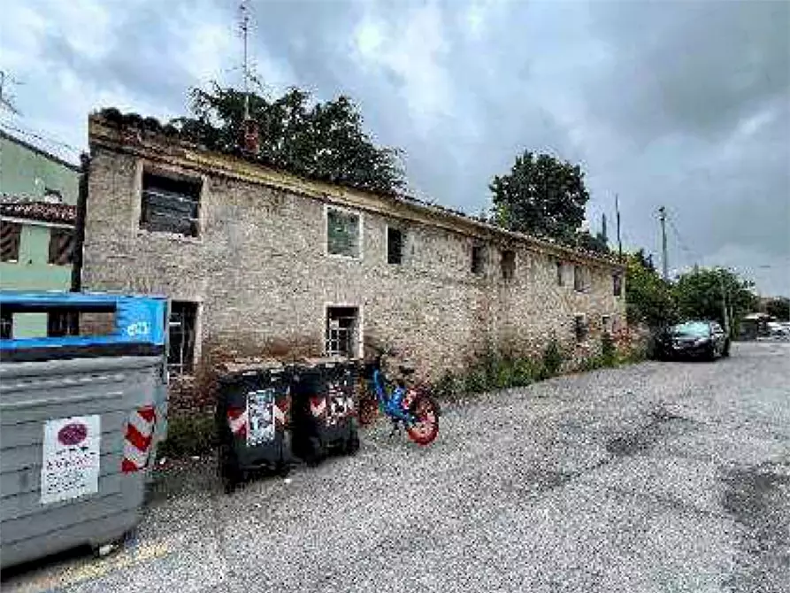 Immagine 2 di Appartamento in vendita  in Via Zola a Ferrara