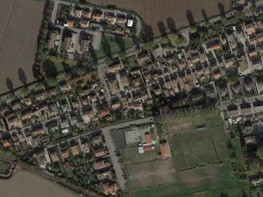 Immagine 7 di Appartamento in vendita  in Via Zola a Ferrara