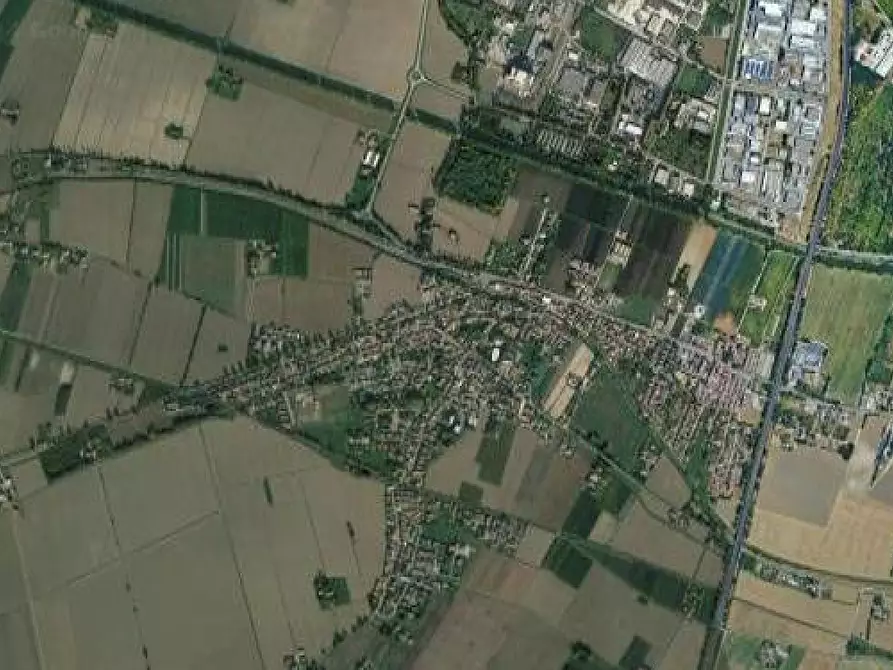 Immagine 9 di Appartamento in vendita  in Via Zola a Ferrara