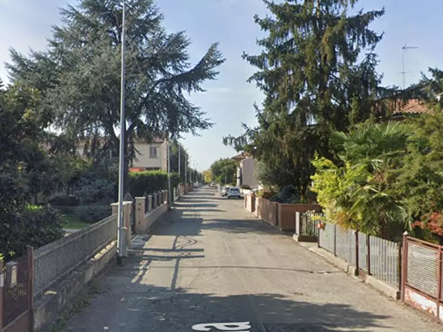 Immagine 10 di Appartamento in vendita  in Via Zola a Ferrara