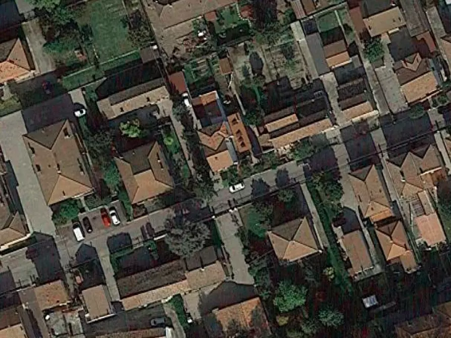 Immagine 4 di Appartamento in vendita  in Via Zola  a Ferrara