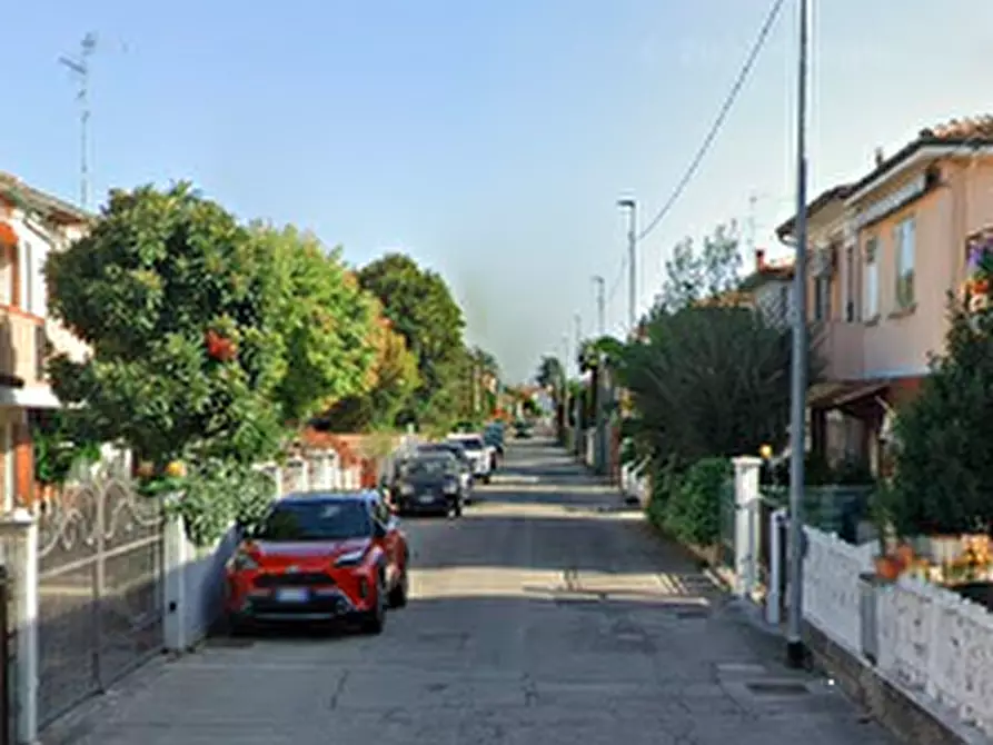 Immagine 11 di Appartamento in vendita  in Via Zola  a Ferrara