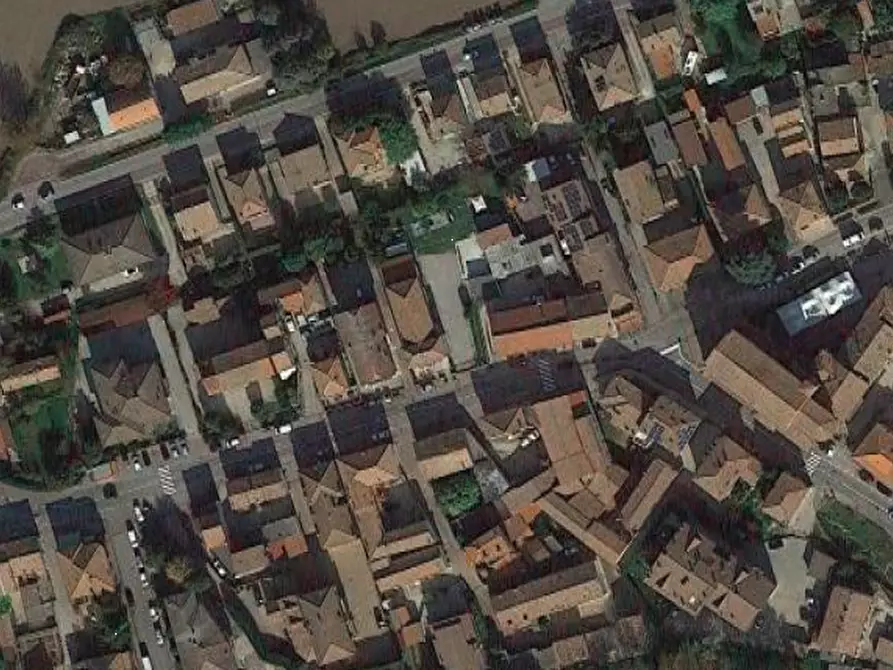 Immagine 7 di Negozio in vendita  in Via X Martiri a Ferrara