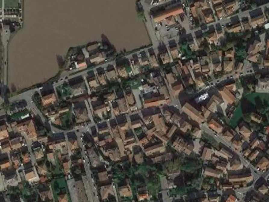 Immagine 11 di Negozio in vendita  in Via X Martiri a Ferrara