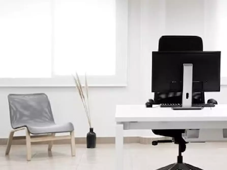 Immagine 3 di Ufficio in vendita  in Via don Enrico Tazzoli a Ferrara