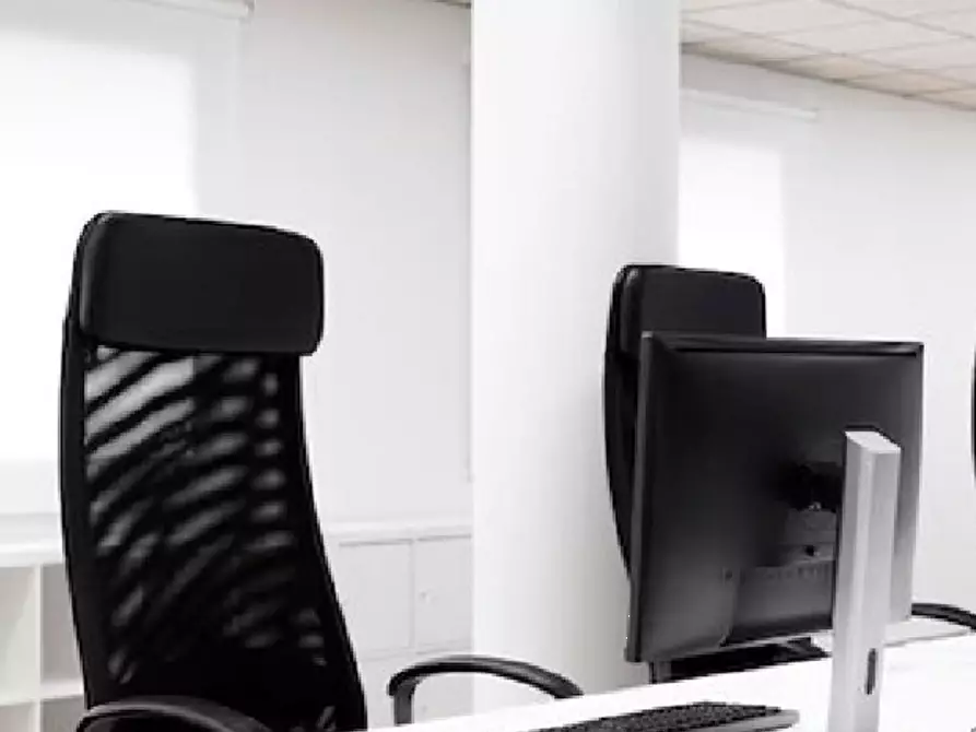 Immagine 4 di Ufficio in vendita  in Via don Enrico Tazzoli a Ferrara